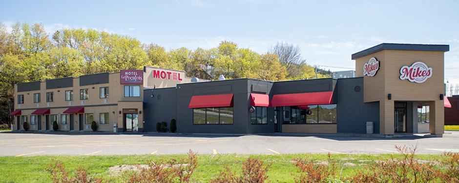 Motel Le Pocatois ลาโปกาติแยร์ ภายนอก รูปภาพ
