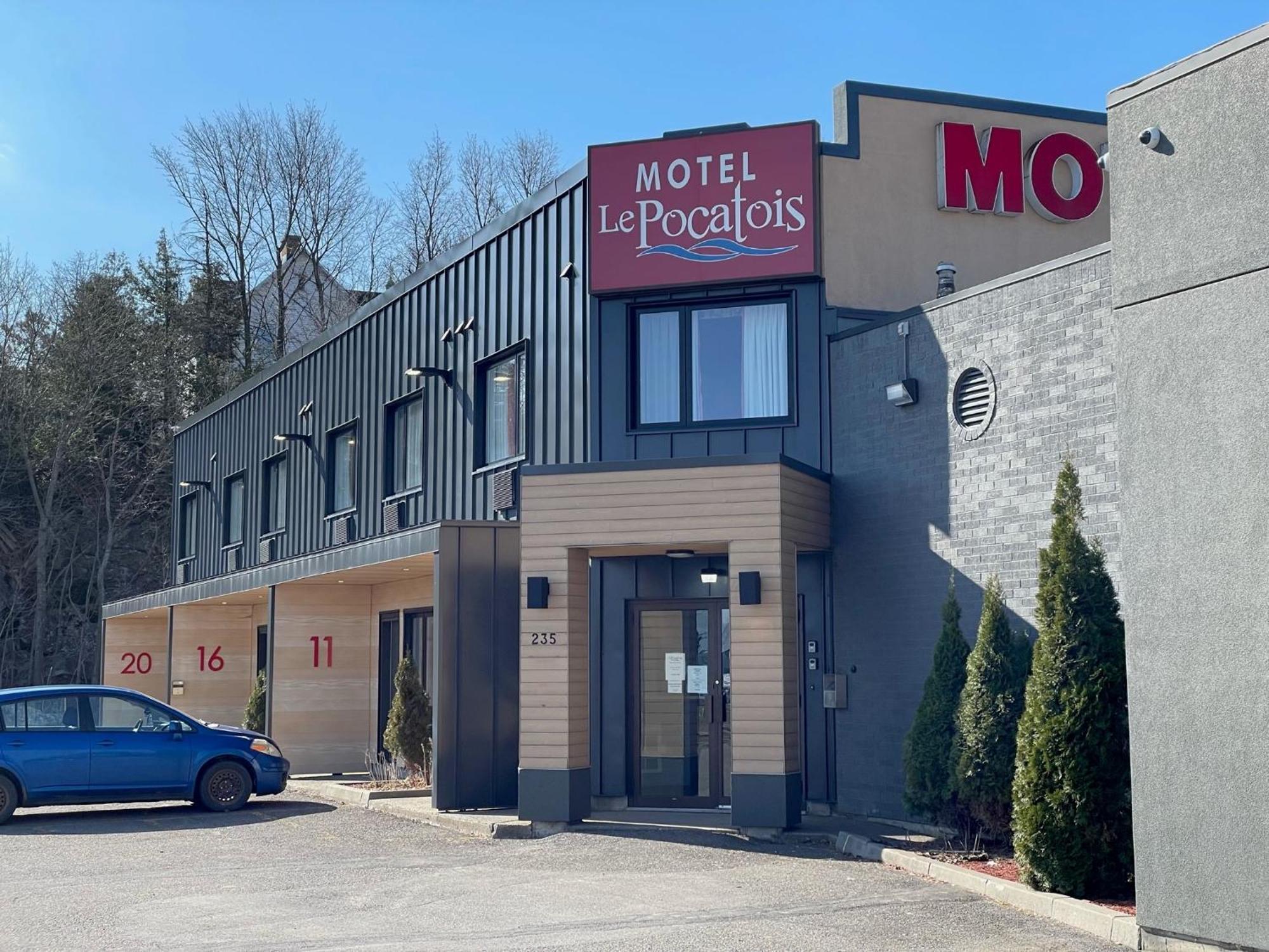 Motel Le Pocatois ลาโปกาติแยร์ ภายนอก รูปภาพ