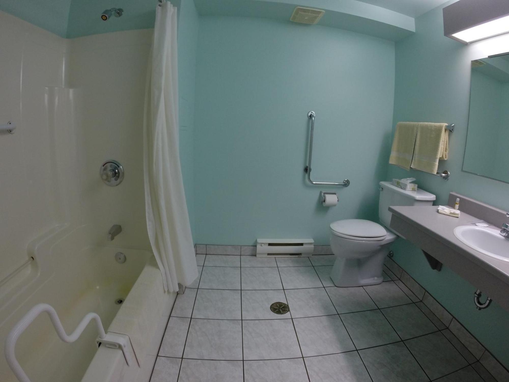 Motel Le Pocatois ลาโปกาติแยร์ ภายนอก รูปภาพ